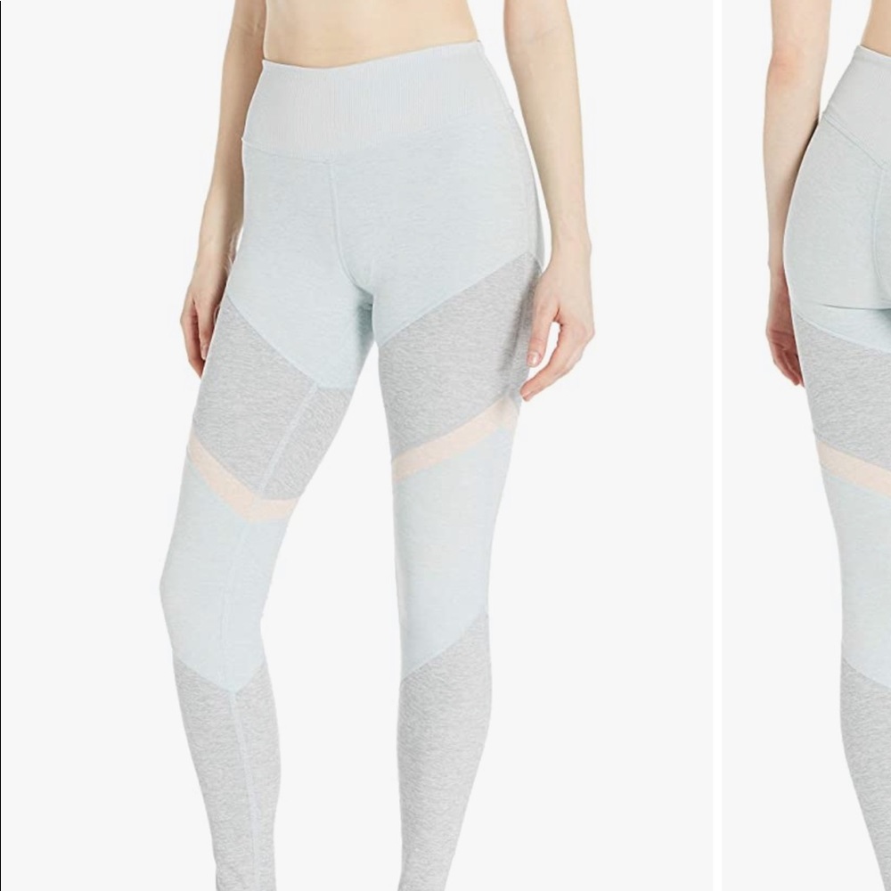 ALO yoga- Alosoft Sheila legging!